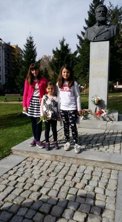 Четвърти А и чудесните им родители! Браво! 5